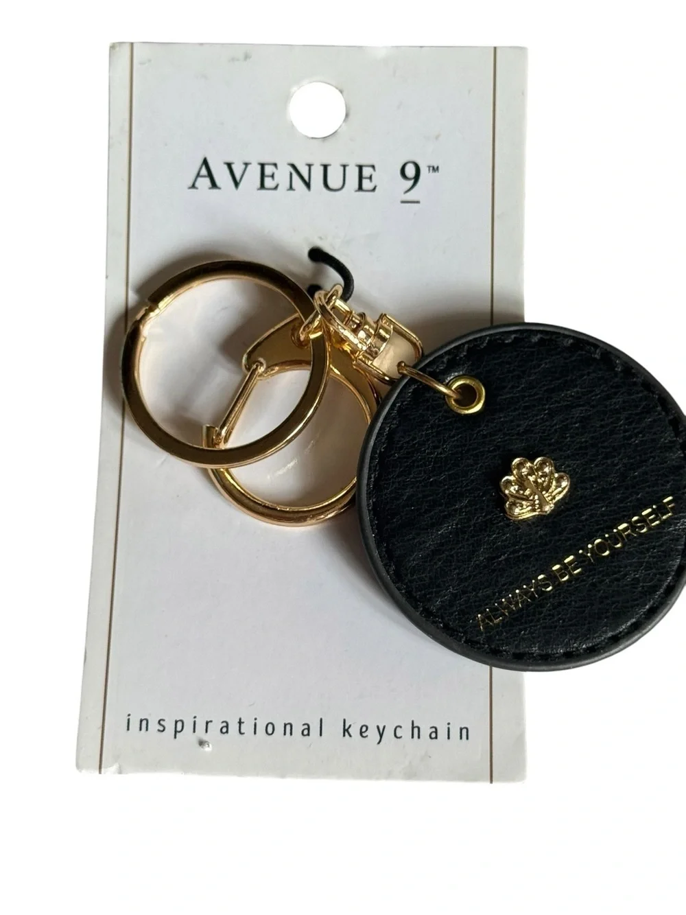 Avenue 9 Black Leatherette Round Key & Card Holder Keychain